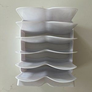 Kiinde Twist Keeper - breastmilk storage bag organization